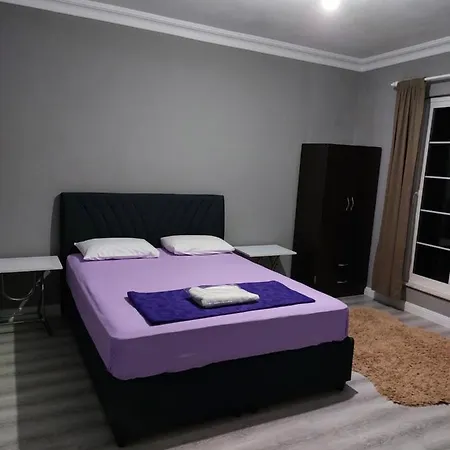 Homestay Karaca Expo Airport