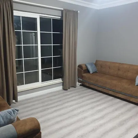 Karaca Expo Airport Homestay *